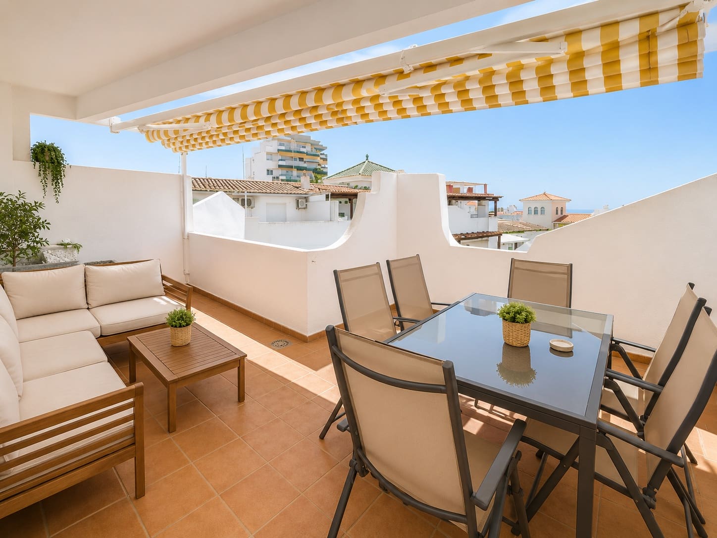 3 makuuhuone Kattohuoneisto myytävänä paikassa Torremolinos mukana uima-altaan 
autotalli - 745 000 € (Ref: 9940037)