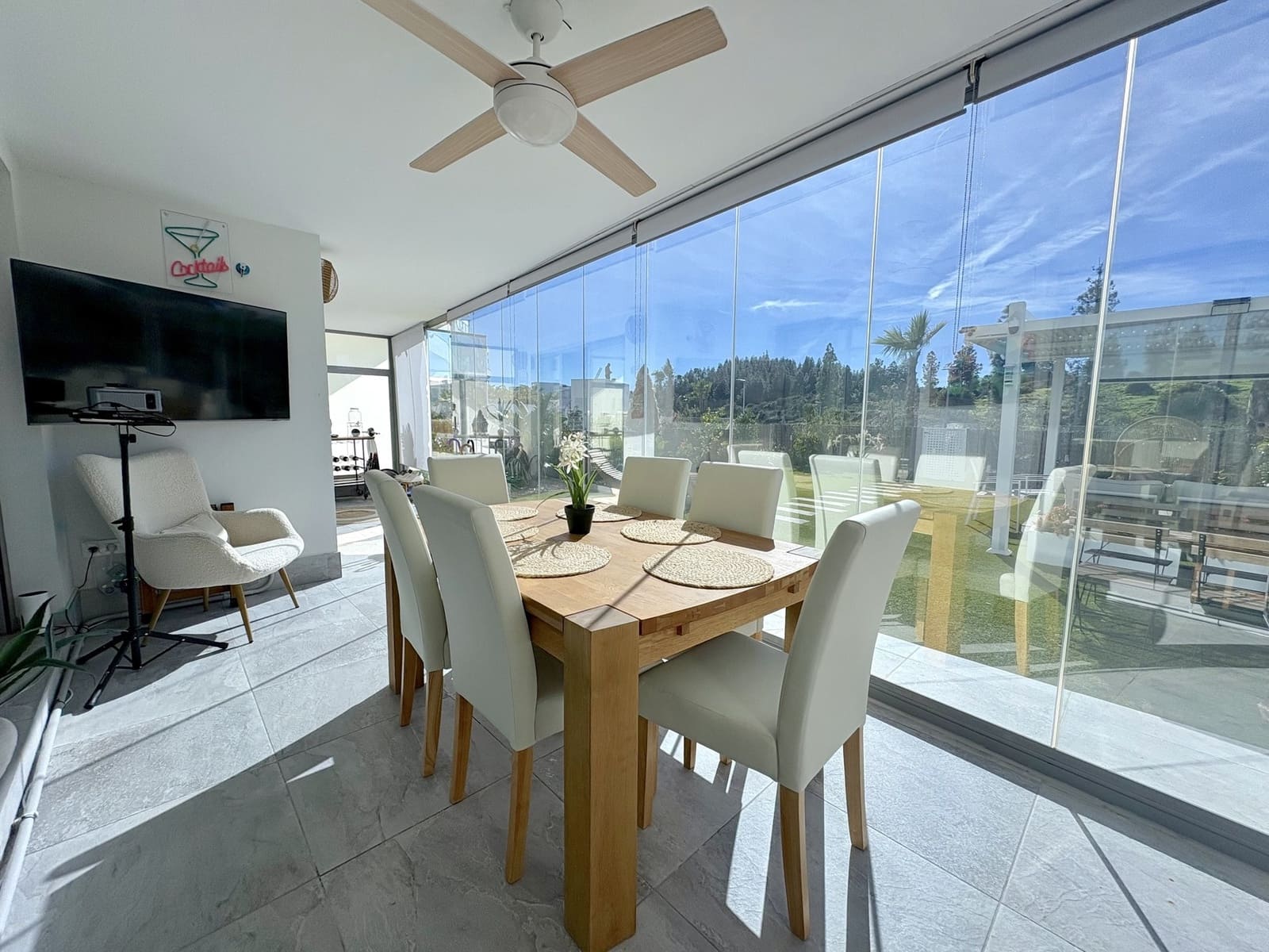 3 Zimmer Apartment zu verkaufen in El Chaparral mit Pool Garage - 598.500 € (Ref: 9940038)