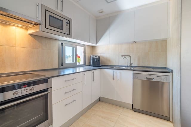 3 makuuhuone Kattohuoneisto myytävänä paikassa La Cala de Mijas, Mijas mukana uima-altaan 
autotalli - 519 000 € (Ref: 9942587)