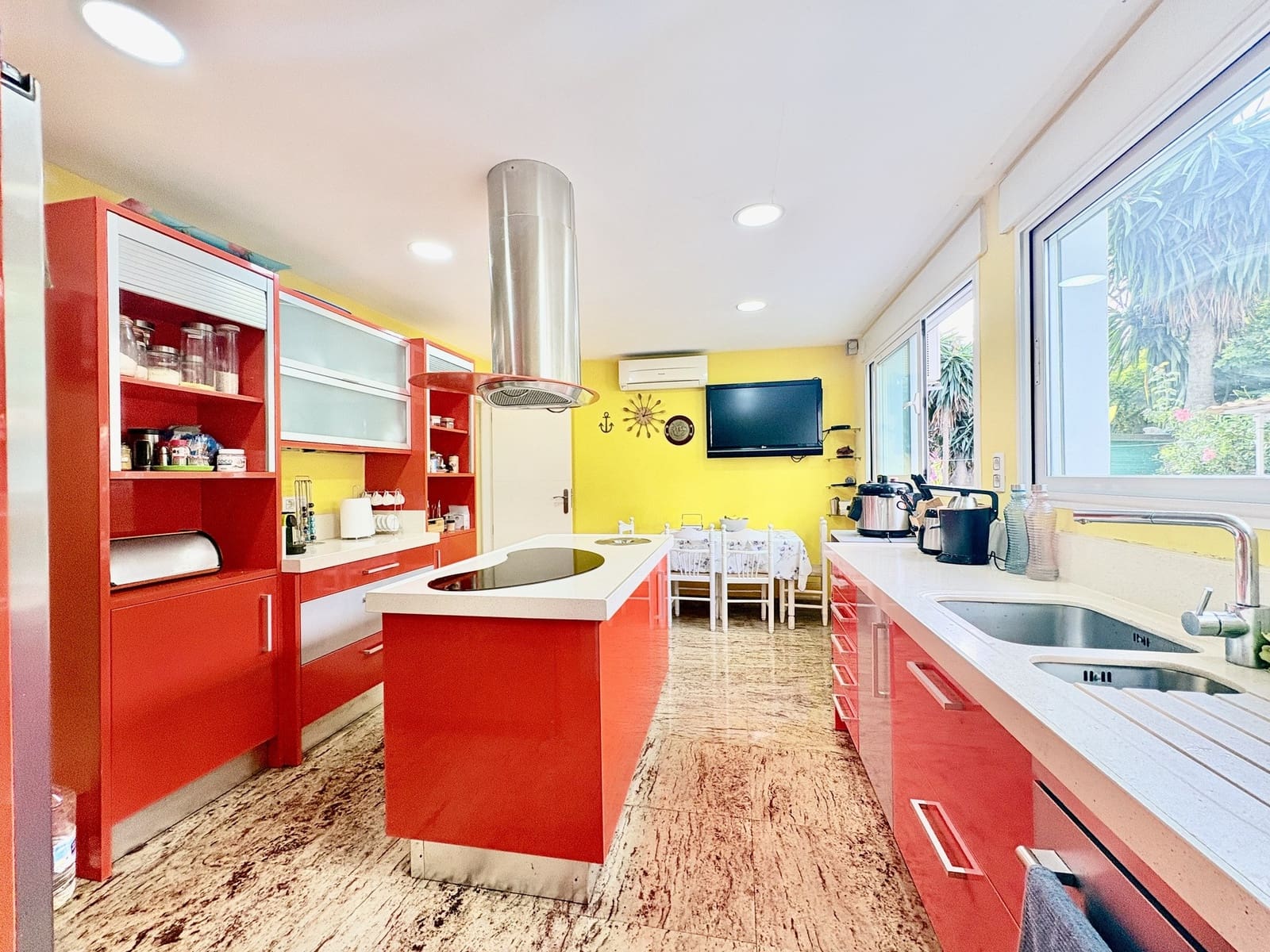 6 quarto Moradia para venda em El Chaparral com piscina garagem - 3 500 000 € (Ref: 9945783)