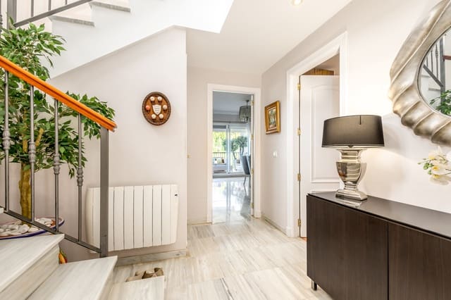 3 bedroom Townhouse for sale in Alhaurín Golf, Alhaurín el Grande with pool garage - € 385,000 (Ref: 9947984)