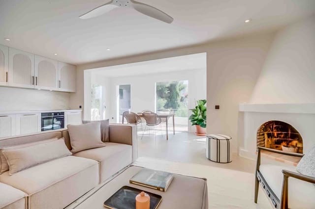 2 chambre Appartement à vendre à Benalmadena Costa, Benalmádena avec piscine garage - 489 000 € (Ref: 9962770)