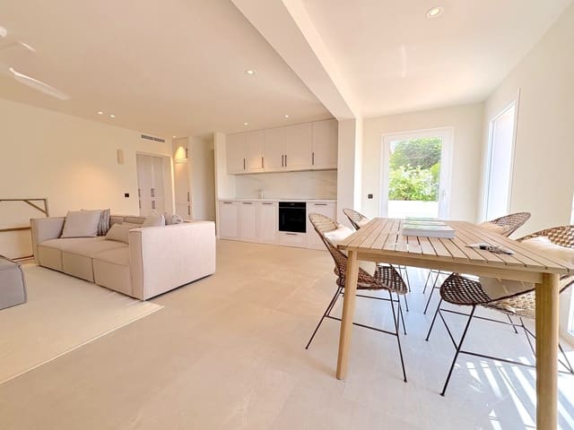 2 soverom Leilighet til salgs i Benalmadena Costa, Benalmádena med svømmebasseng garasje - € 489 000 (Ref: 9962770)