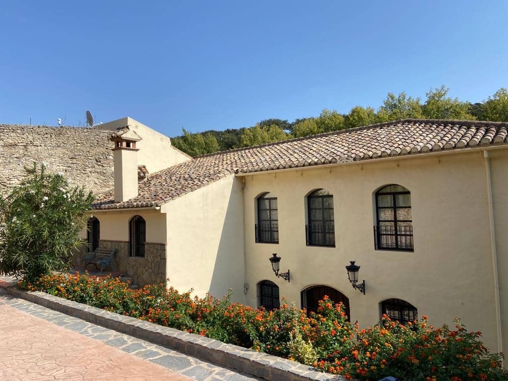 6 quarto Quinta/Casa Rural para venda em Setenil de las Bodegas com piscina garagem - 1 495 000 € (Ref: 9965344)