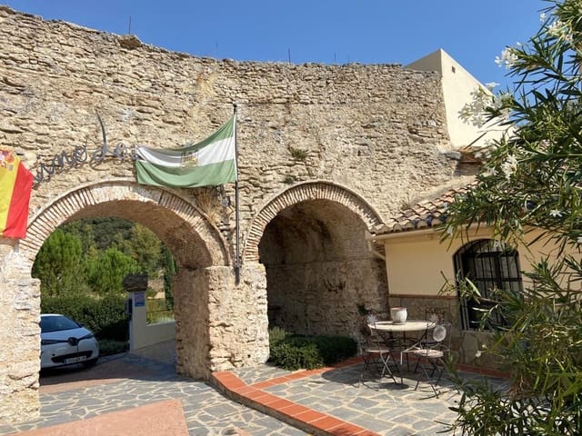 6 sovrum Finca/Hus på landet till salu i Setenil de las Bodegas med pool garage - 1 495 000 € (Ref: 9965344)