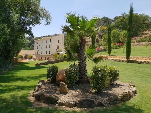 6 sypialnia Finka/Dom wiejski na sprzedaż w Setenil de las Bodegas z basenem garażem - 1 495 000 € (Ref: 9965344)
