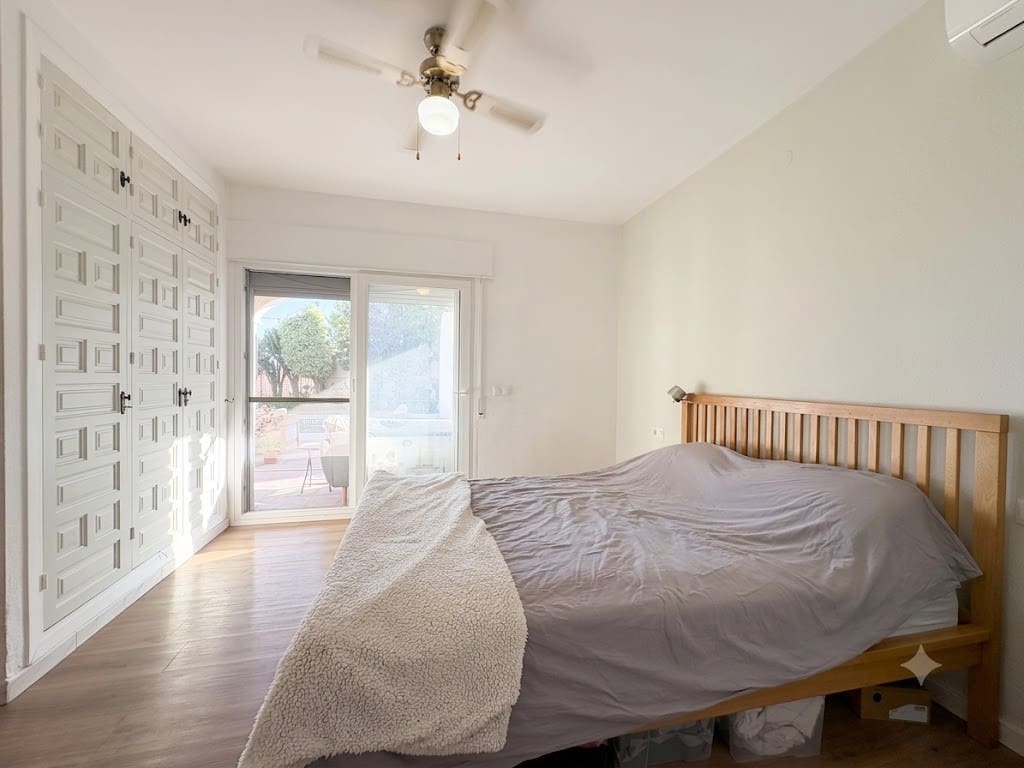 3 bedroom Villa for sale in Mijas Costa with pool garage - € 789,000 (Ref: 9965345)