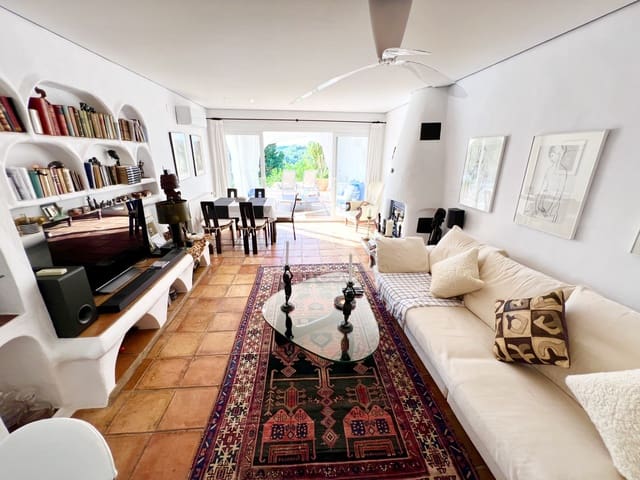2 camera da letto Villa in vendita in Cala Llonga, Santa Eulalia / Santa Eularia con piscina garage - 1.060.000 € (Rif: 9966709)