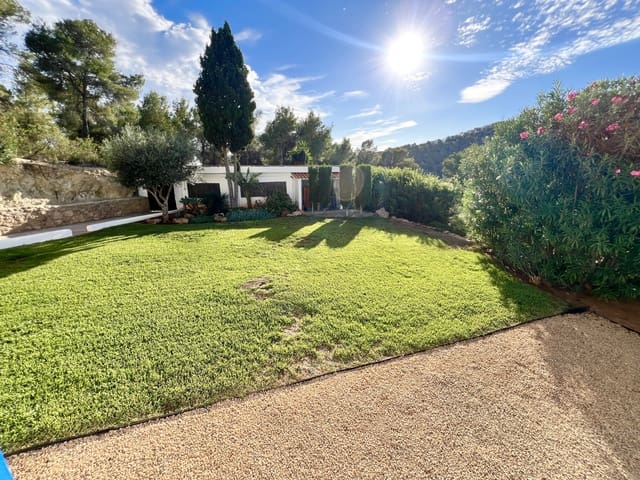 2 camera da letto Villa in vendita in Cala Llonga, Santa Eulalia / Santa Eularia con piscina garage - 1.060.000 € (Rif: 9966709)