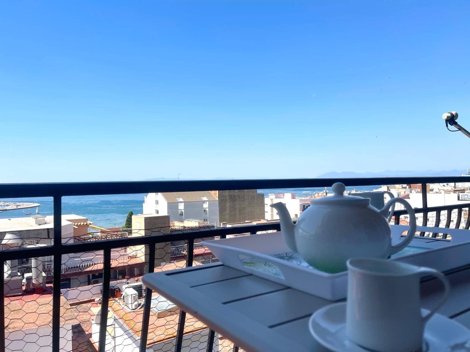 4 bedroom Apartment for sale in Roses with garage - € 399,000 (Ref: 9967837)