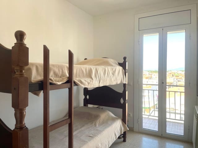 4 soverom Leilighet til salgs i Roses med garasje - € 399 000 (Ref: 9967837)