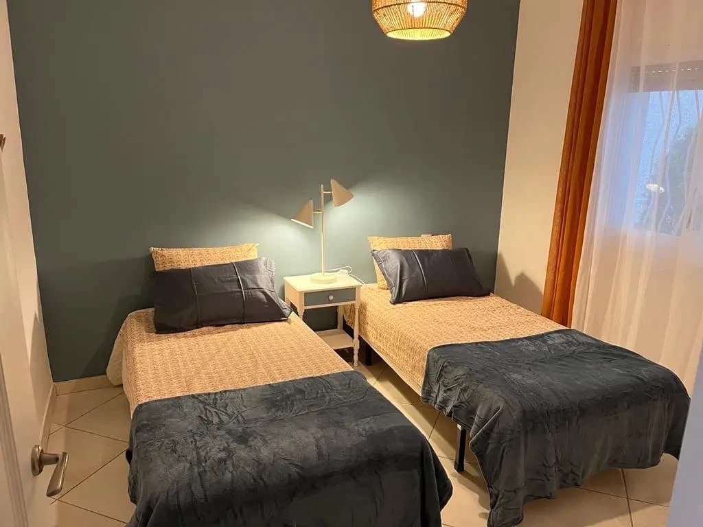 2 bedroom Apartment for sale in Roses with garage - € 330,000 (Ref: 9967838)