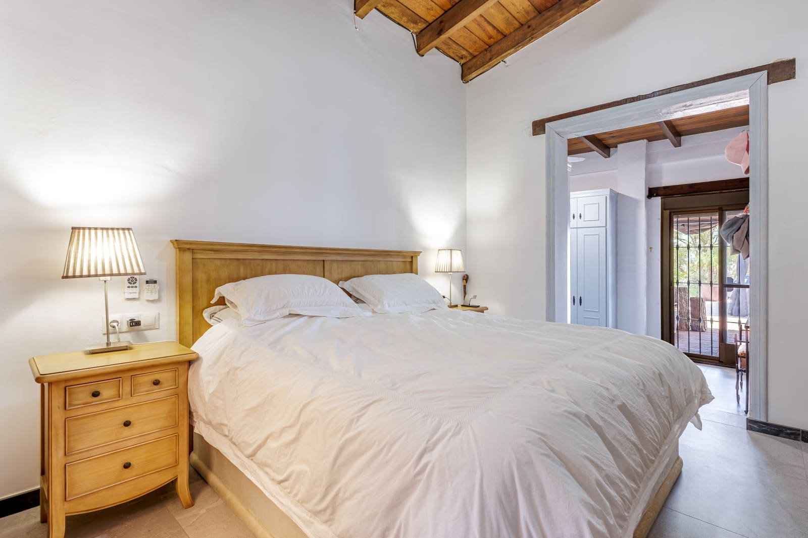 3 bedroom Villa for sale in Coin with pool garage - € 745,000 (Ref: 9973379)