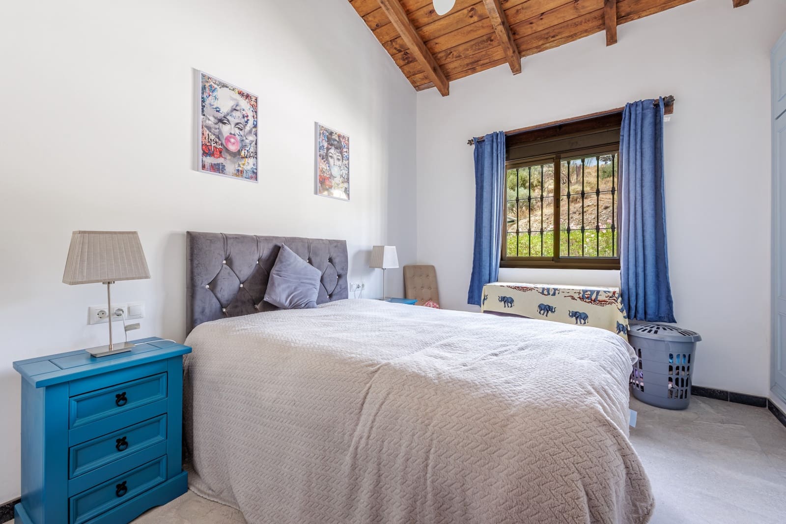 3 bedroom Villa for sale in Coin with pool garage - € 745,000 (Ref: 9973379)