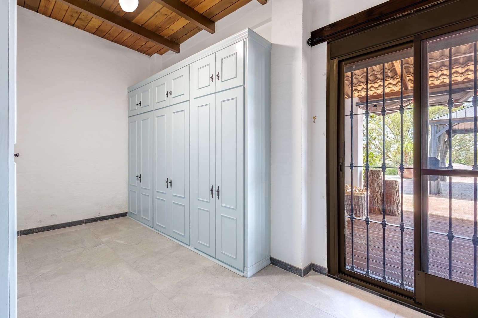 3 bedroom Villa for sale in Coin with pool garage - € 745,000 (Ref: 9973379)