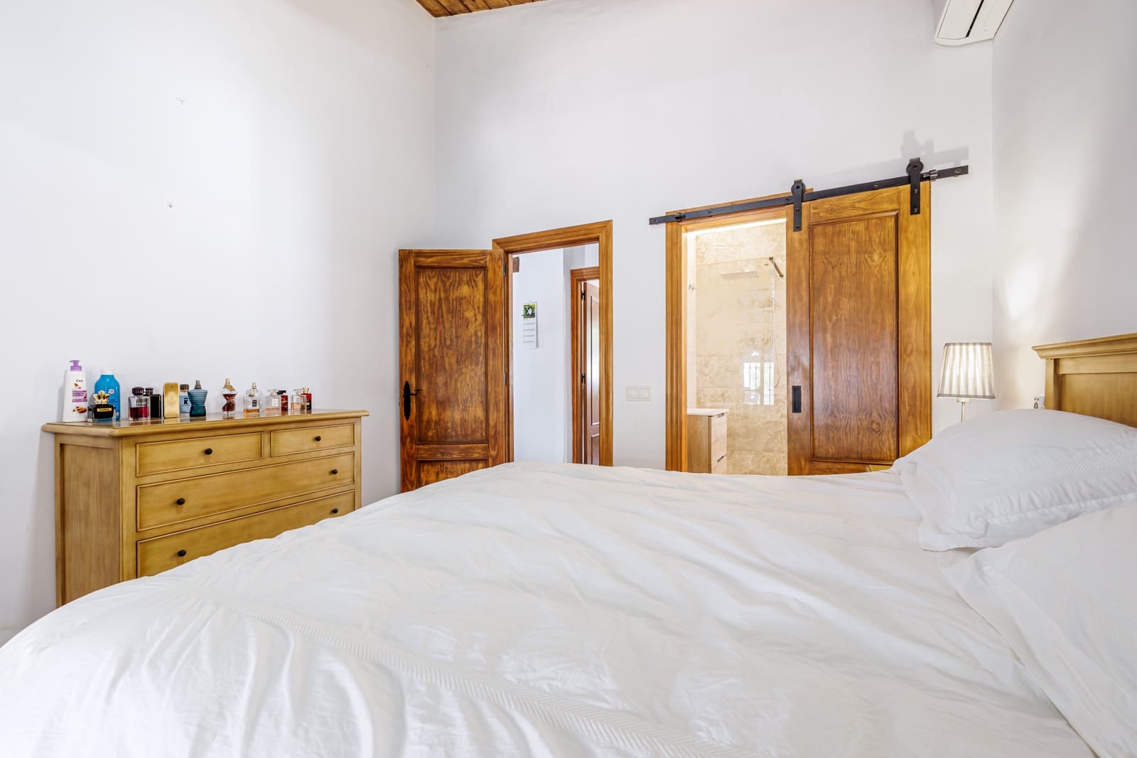 3 bedroom Villa for sale in Coin with pool garage - € 745,000 (Ref: 9973379)