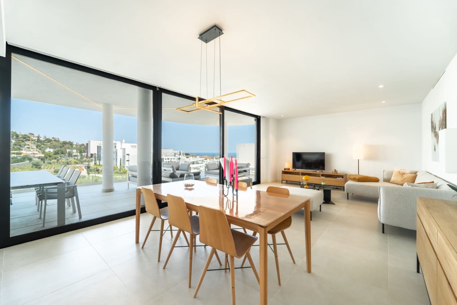 3 soveværelse Lejlighed til salg i Fuengirola med swimmingpool garage - € 699.000 (Ref: 9973380)
