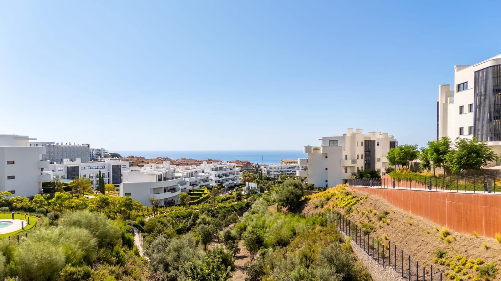 3 soveværelse Lejlighed til salg i Fuengirola med swimmingpool garage - € 699.000 (Ref: 9973380)