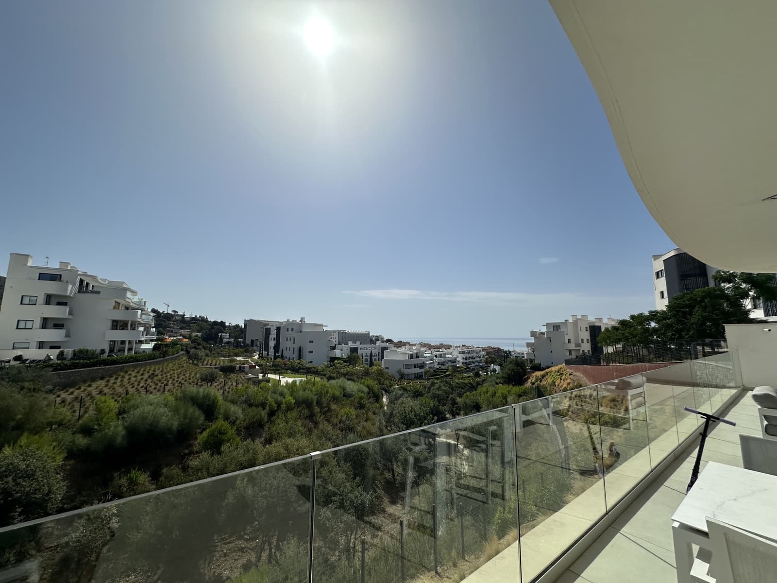 3 soveværelse Lejlighed til salg i Fuengirola med swimmingpool garage - € 699.000 (Ref: 9973380)