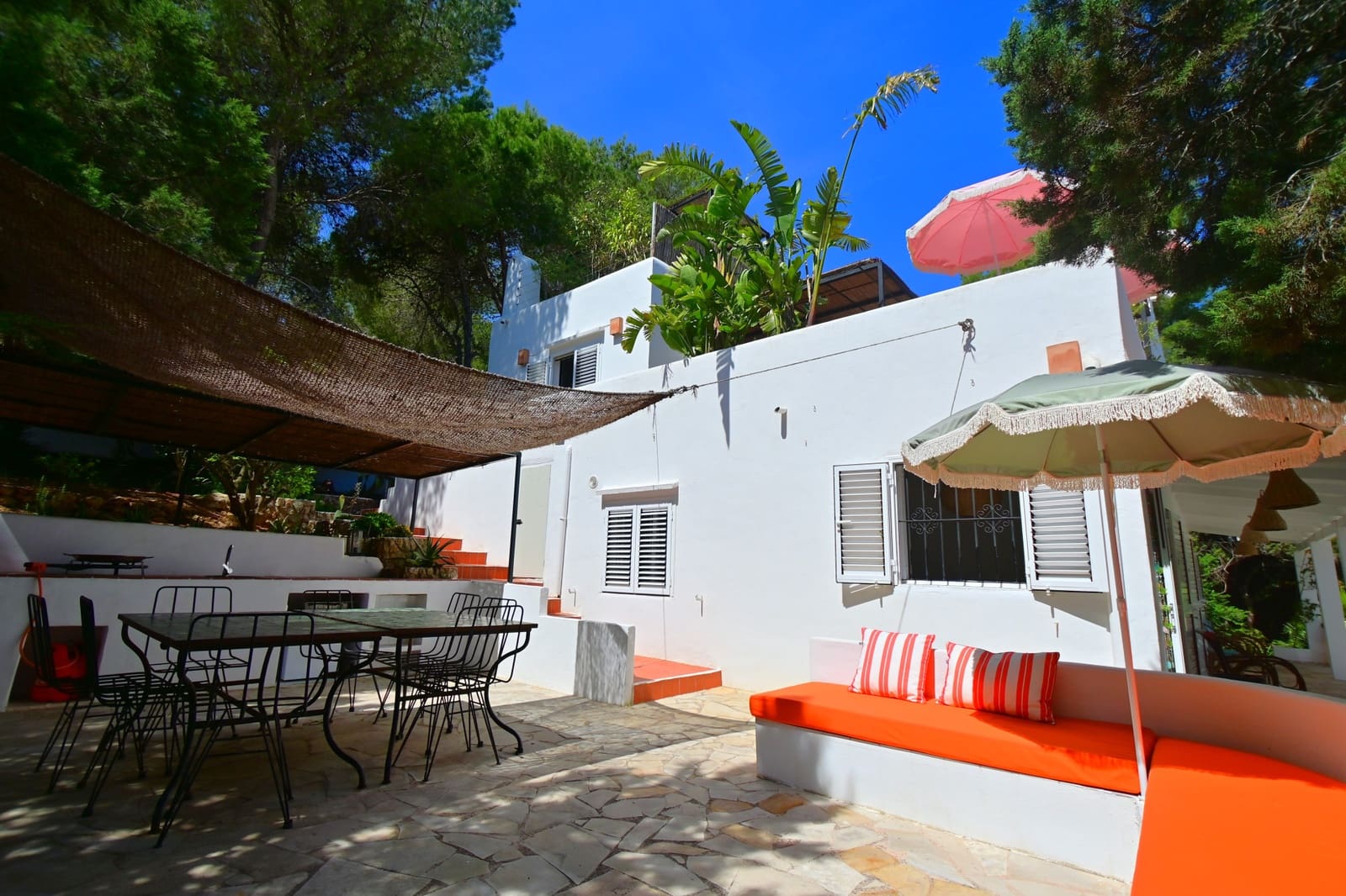 5 bedroom Villa for sale in Santa Eulalia / Santa Eularia with pool garage - € 2,850,000 (Ref: 9975502)
