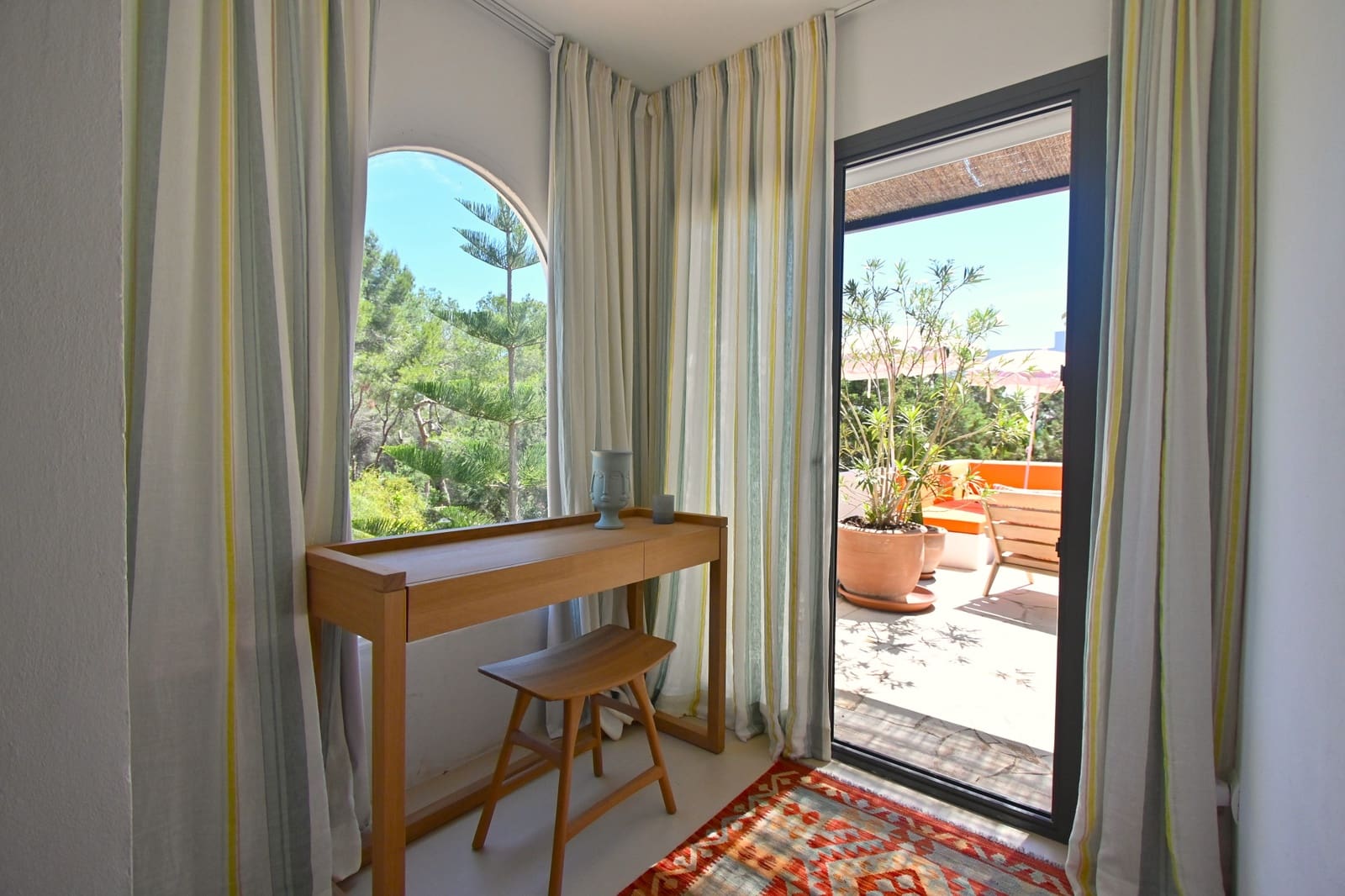 5 bedroom Villa for sale in Santa Eulalia / Santa Eularia with pool garage - € 2,850,000 (Ref: 9975502)