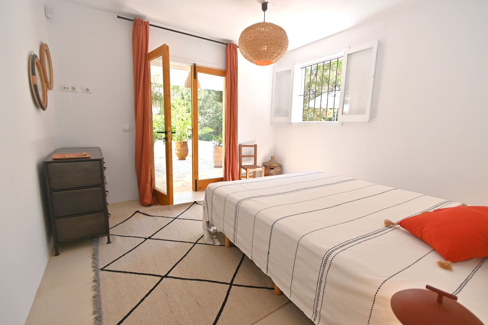 5 bedroom Villa for sale in Santa Eulalia / Santa Eularia with pool garage - € 2,850,000 (Ref: 9975502)