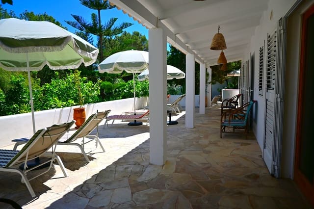 5 soverom Villa til salgs i Santa Eulalia / Santa Eularia med svømmebasseng garasje - € 2 850 000 (Ref: 9975502)