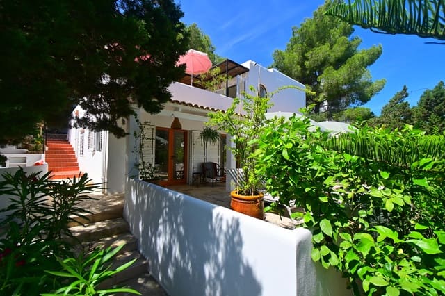5 soverom Villa til salgs i Santa Eulalia / Santa Eularia med svømmebasseng garasje - € 2 850 000 (Ref: 9975502)