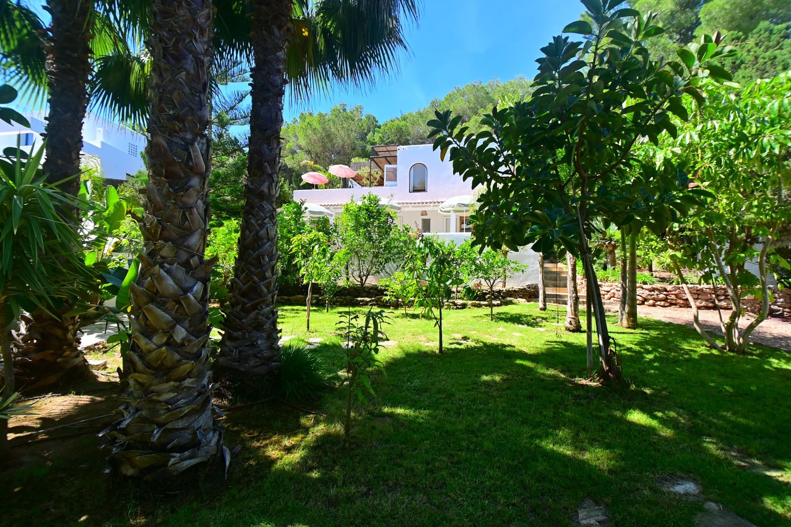 5 bedroom Villa for sale in Santa Eulalia / Santa Eularia with pool garage - € 2,850,000 (Ref: 9975502)