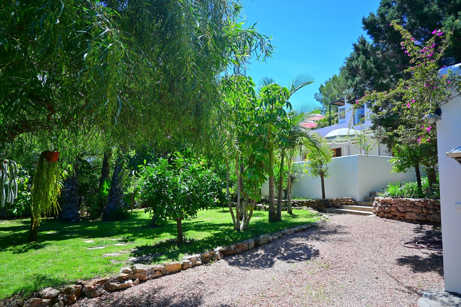 5 bedroom Villa for sale in Santa Eulalia / Santa Eularia with pool garage - € 2,850,000 (Ref: 9975502)