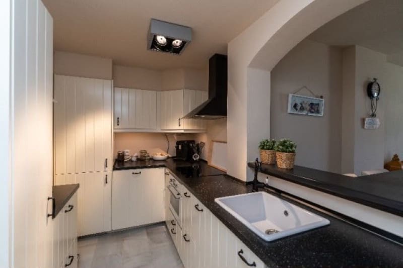 2 bedroom Apartment for sale in Calahonda with pool garage - € 849,000 (Ref: 9977379)