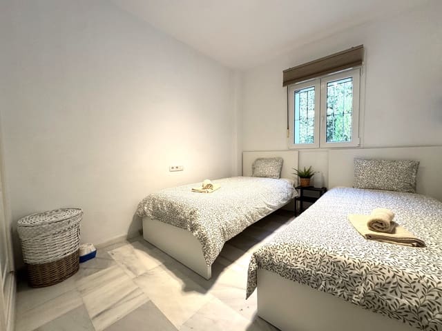 2 sypialnia Apartament na sprzedaż w Calahonda, Mijas z basenem garażem - 828 000 € (Ref: 9977379)