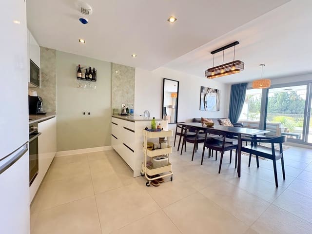 2 soverom Leilighet til salgs i El Chaparral, Mijas med svømmebasseng garasje - € 475 000 (Ref: 9978969)