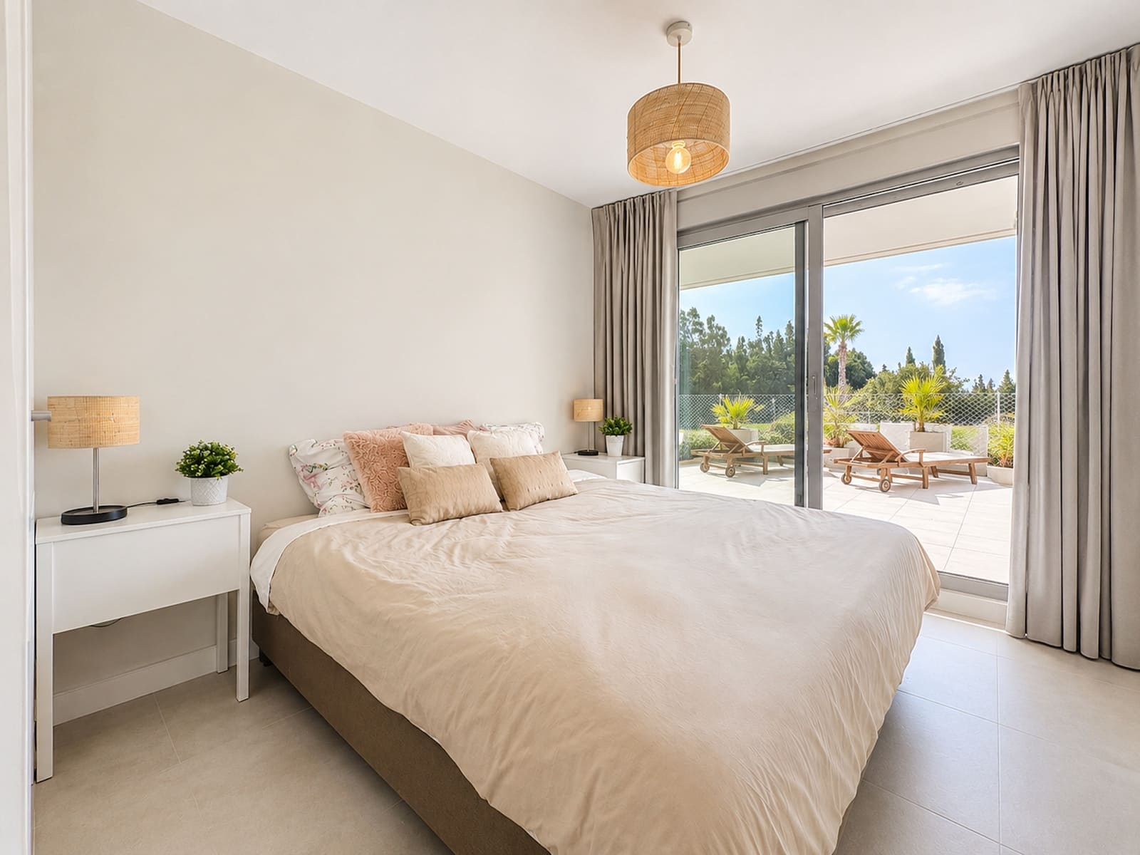 2 bedroom Apartment for sale in El Chaparral with pool garage - € 475,000 (Ref: 9978969)