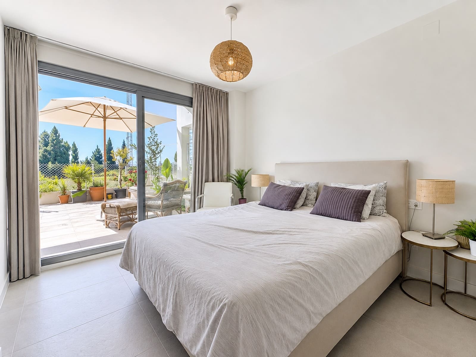 2 bedroom Apartment for sale in El Chaparral with pool garage - € 475,000 (Ref: 9978969)