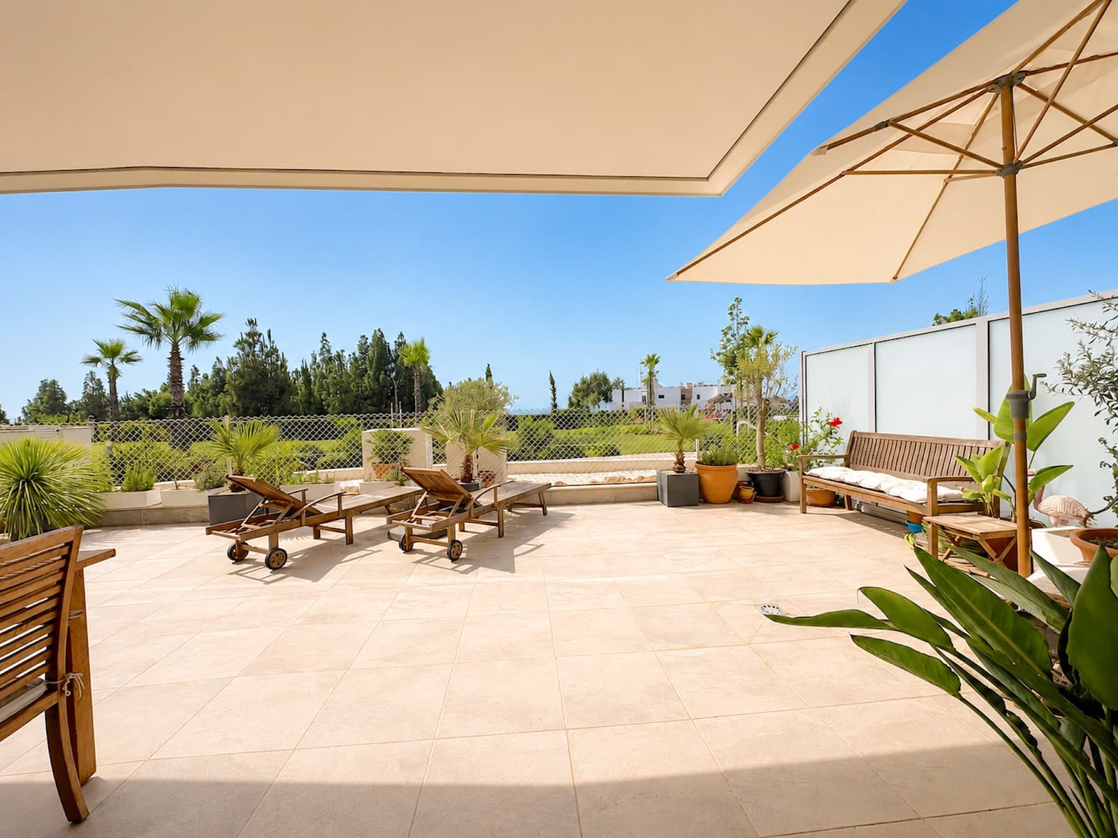 2 bedroom Apartment for sale in El Chaparral with pool garage - € 475,000 (Ref: 9978969)