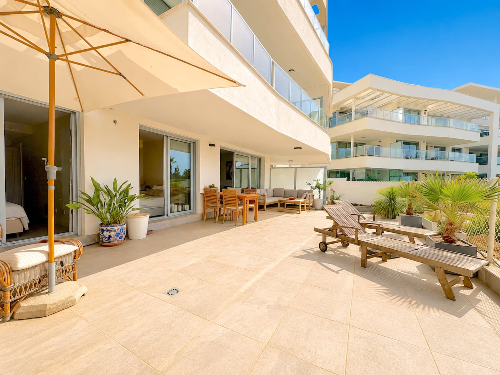 2 bedroom Apartment for sale in El Chaparral with pool garage - € 475,000 (Ref: 9978969)
