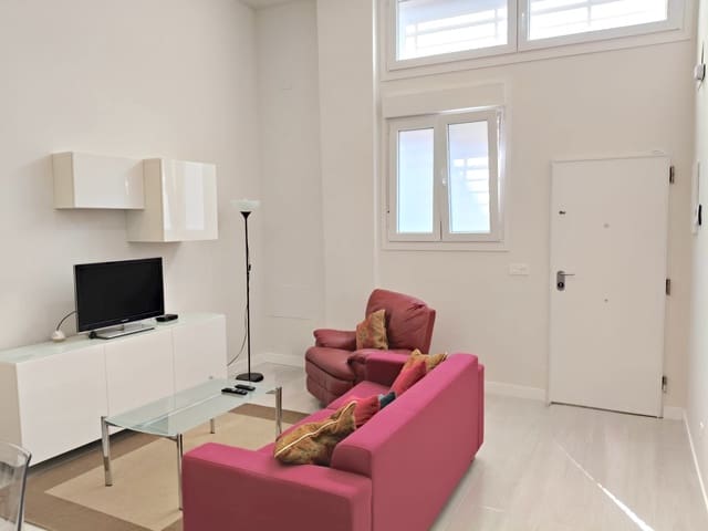 Apartamento de 2 habitaciones en Centro, Málaga ciudad en venta - 265.000 € (Ref: 9983073)