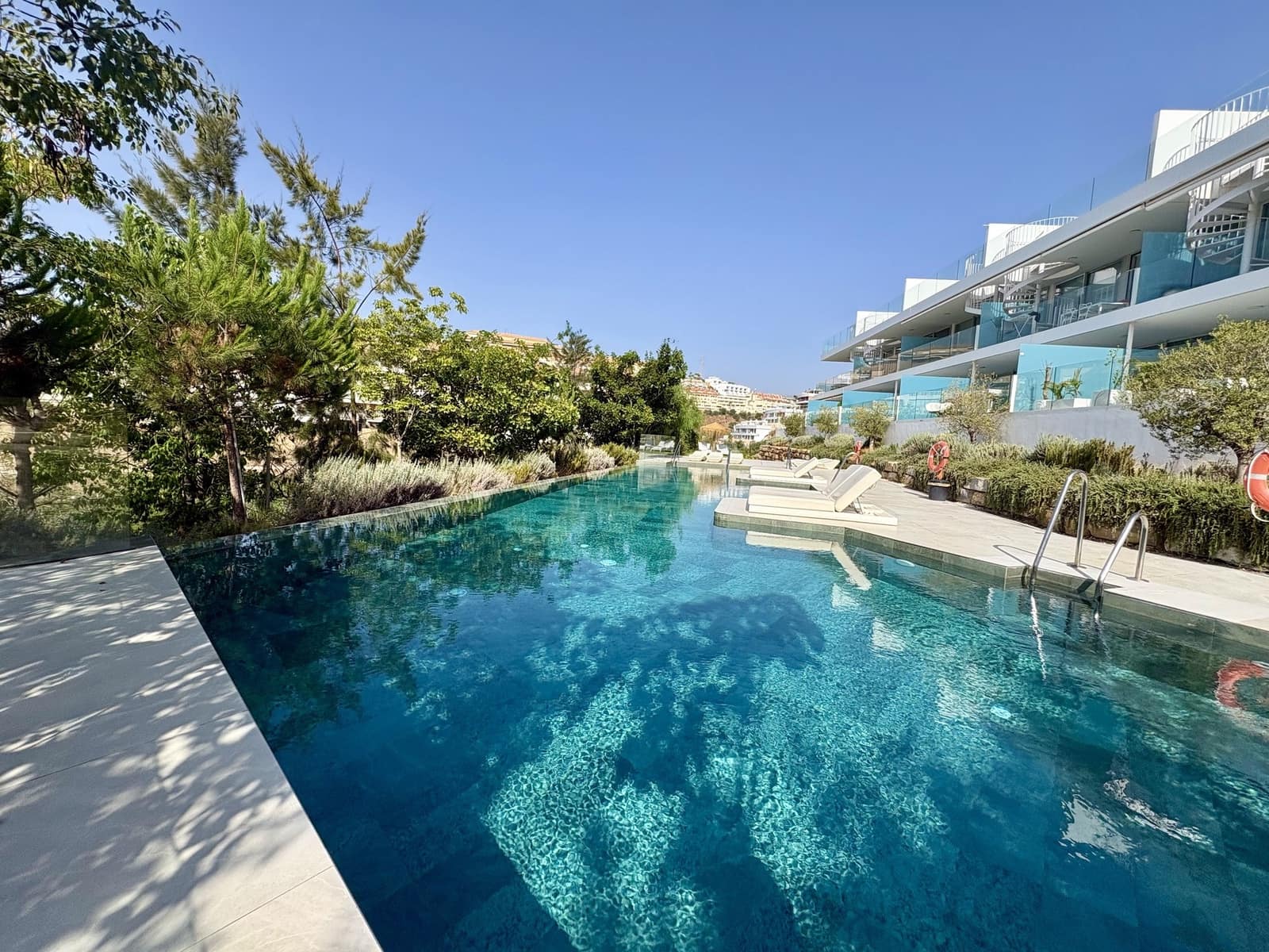 2 slaapkamer Appartement te koop in Fuengirola met zwembad garage - € 770.000 (Ref: 9994306)