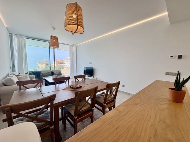 Apartamento de 2 habitaciones en Las Gaviotas  - Carvajal, Fuengirola en venta con piscina garaje - 770.000 € (Ref: 9994306)