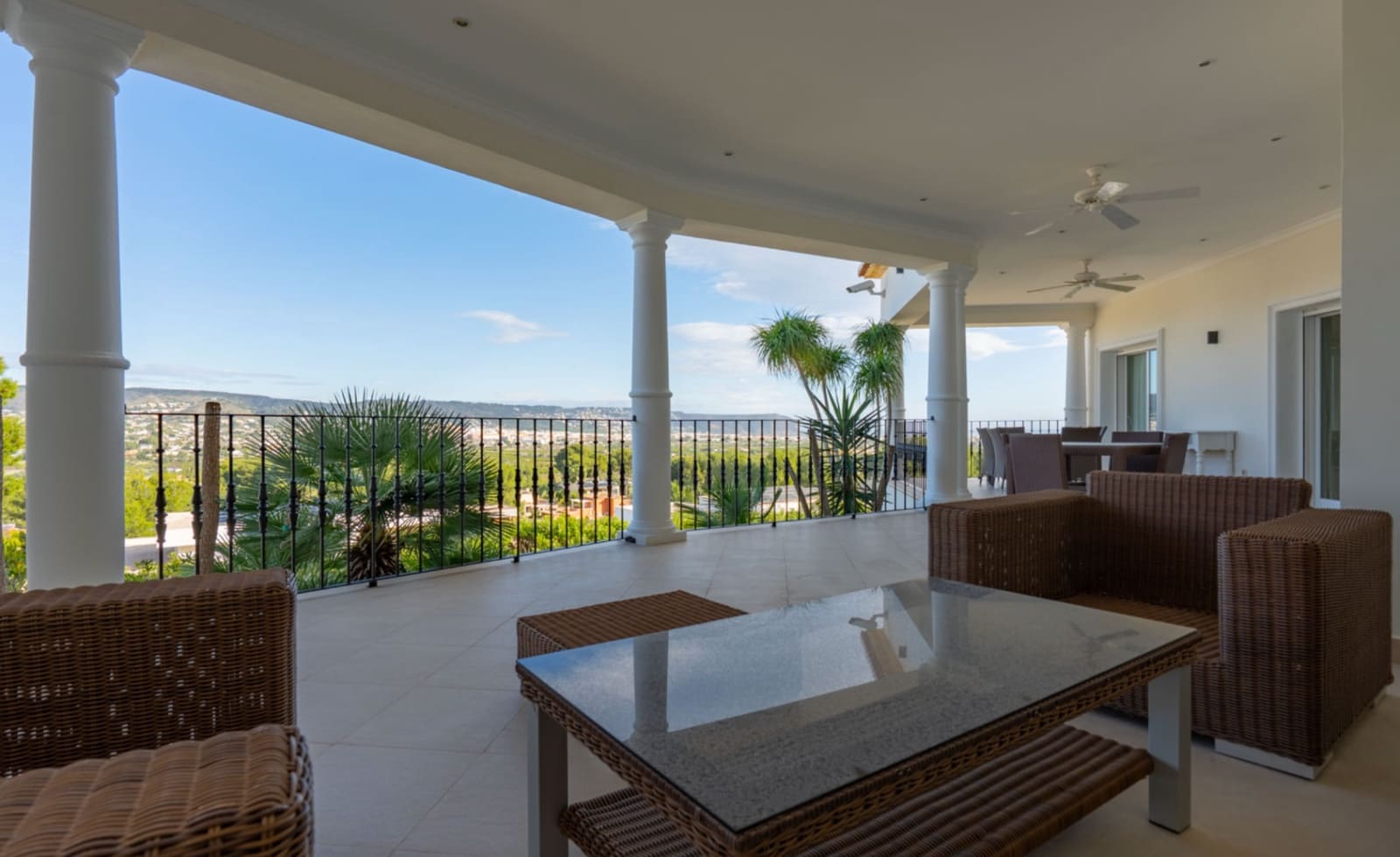 4 bedroom Villa for sale in Javea / Xabia - € 1,795,000 (Ref: 9400101)