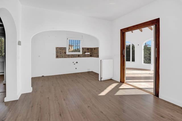 2 chambre Villa/Maison à vendre à Calpe / Calp avec piscine garage - 470 000 € (Ref: 9565737)
