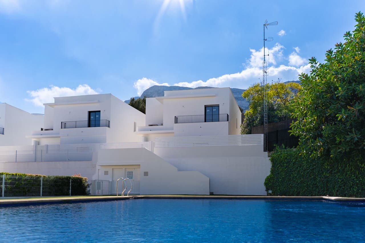 3 bedroom Villa for sale in Denia with pool - € 695,000 (Ref: 9720630)