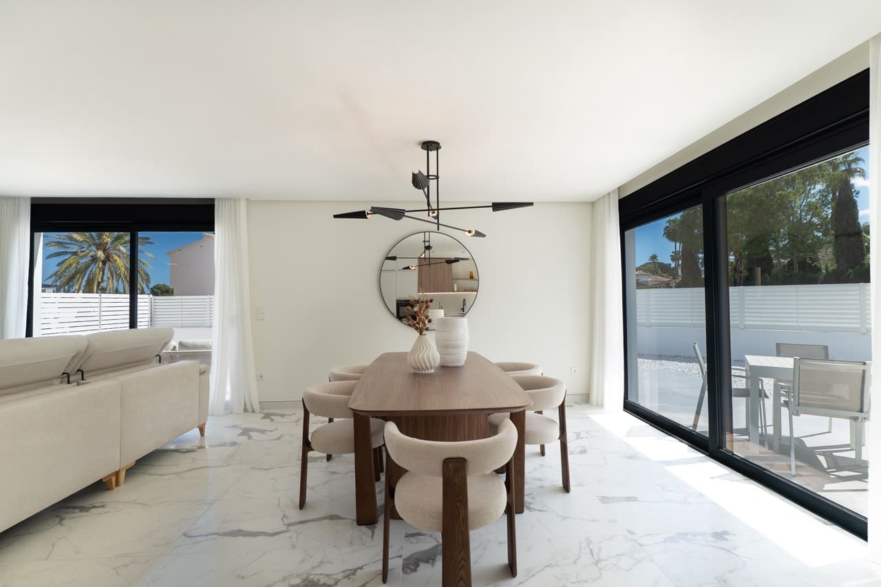 3 bedroom Villa for sale in Denia with pool - € 695,000 (Ref: 9720630)