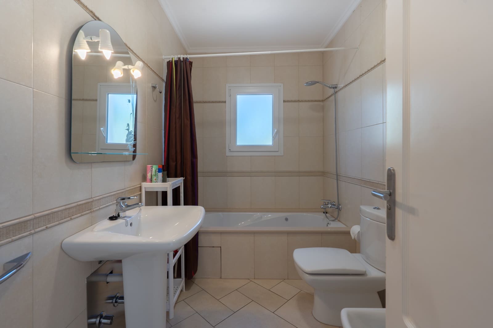 Chalet de 3 habitaciones en Javea / Xàbia en venta con piscina - 625.000 € (Ref: 9793045)