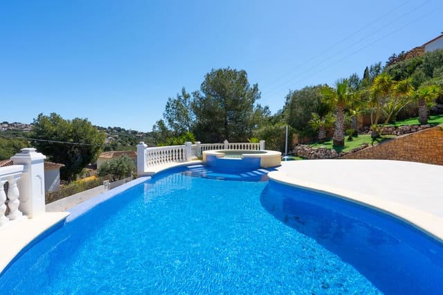 3 slaapkamer Villa te koop in La Granadella  - Costa Nova, Javea / Xàbia met zwembad - € 625.000 (Ref: 9793045)
