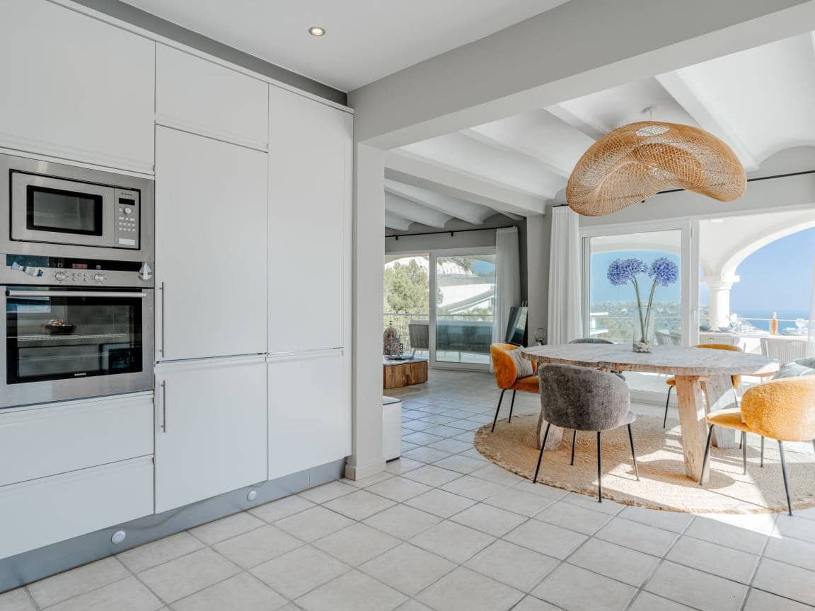 5 bedroom Villa for sale in Javea / Xabia - € 2,395,000 (Ref: 9987212)
