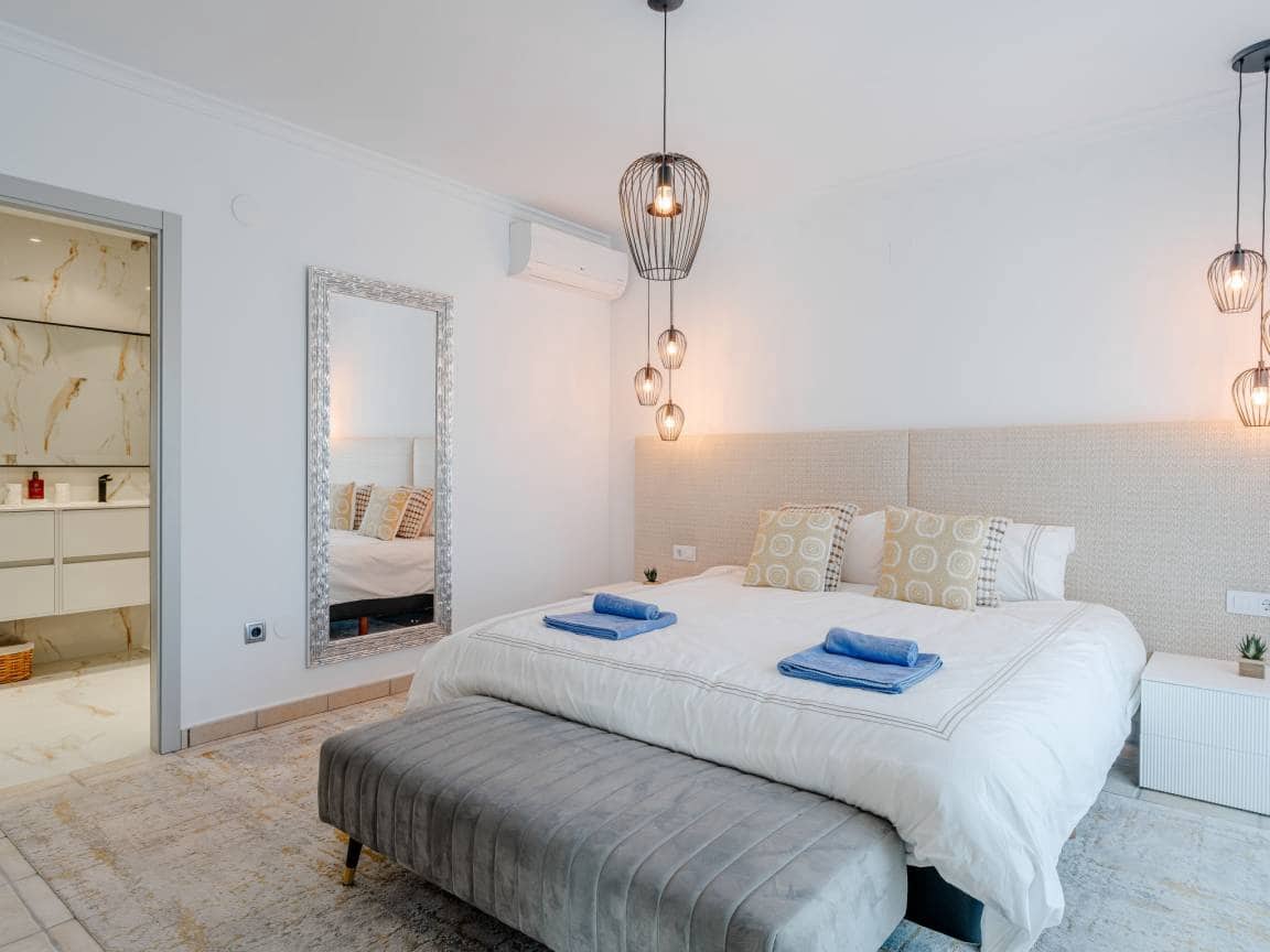 5 bedroom Villa for sale in Javea / Xabia - € 2,395,000 (Ref: 9987212)