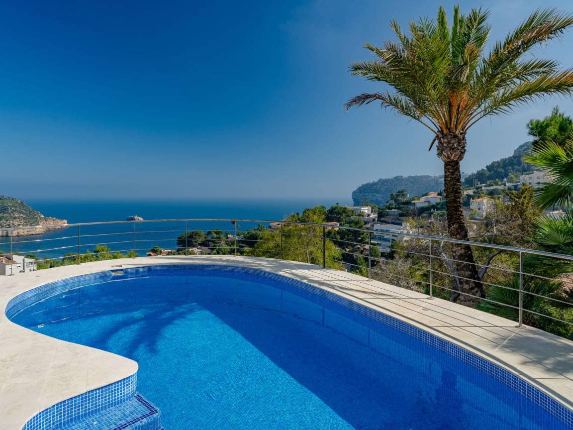 5 bedroom Villa for sale in Javea / Xabia - € 2,395,000 (Ref: 9987212)