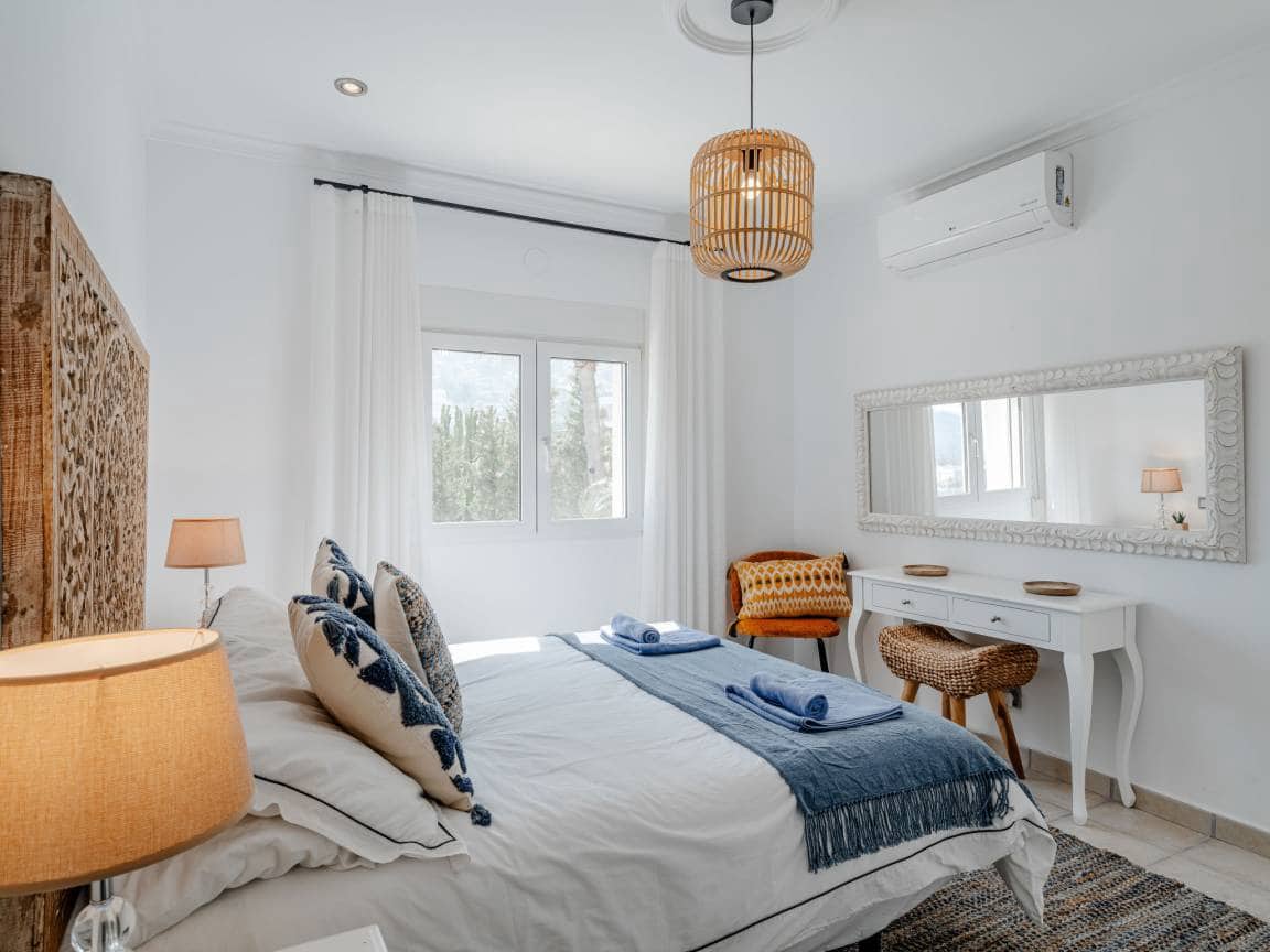 5 bedroom Villa for sale in Javea / Xabia - € 2,395,000 (Ref: 9987212)